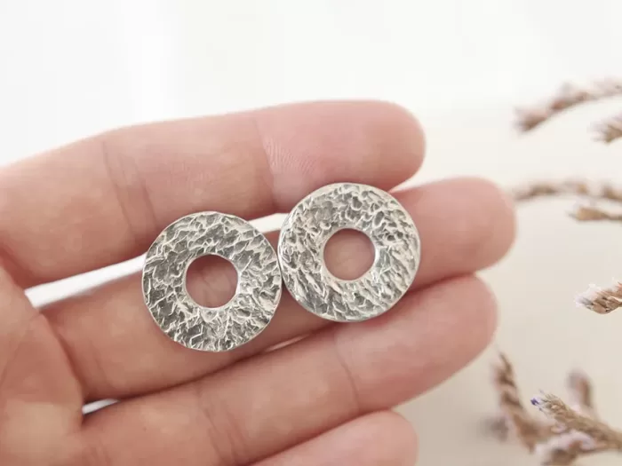 Drobno potolčeni uhani Krog II.