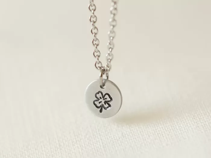 Ogrlica za srečo s štiriperesno deteljico