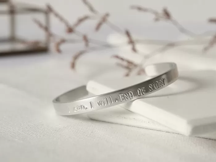 Zapestnica I Can! I will! END OF STORY