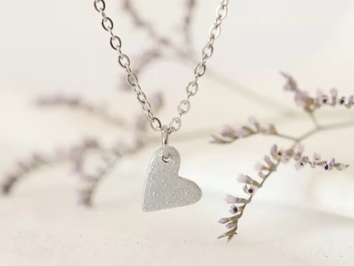 Drobna ogrlica Srček